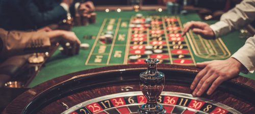 开元棋牌游戏：如何掌握扑克牌中的小技巧-白嫖彩金网-白嫖论坛-白菜论坛